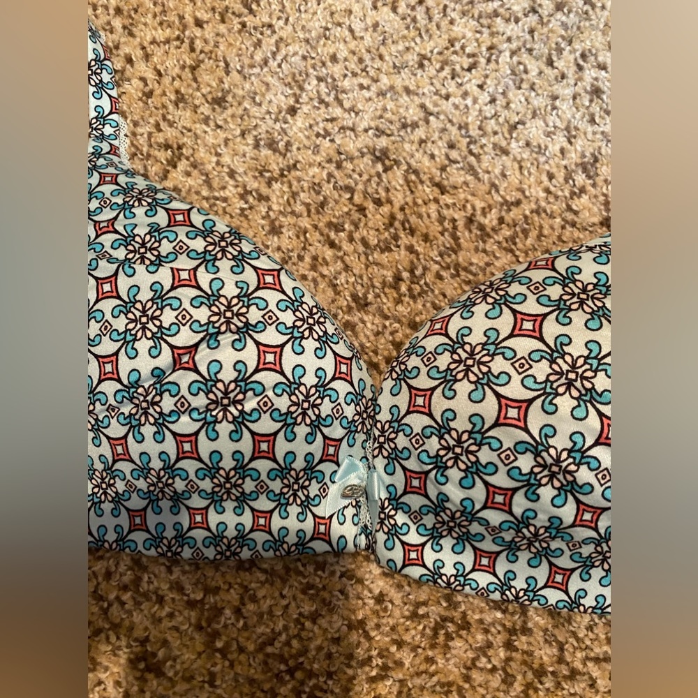 One Victoria Secret bra. Brand new without tags.